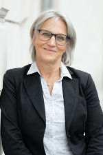 Portraitfoto der Gleichbehandlungsbeauftragten Sabine Schulze-Bauer