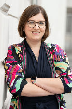 Portraitfoto der Mitarbeiterin Bianca Lukas